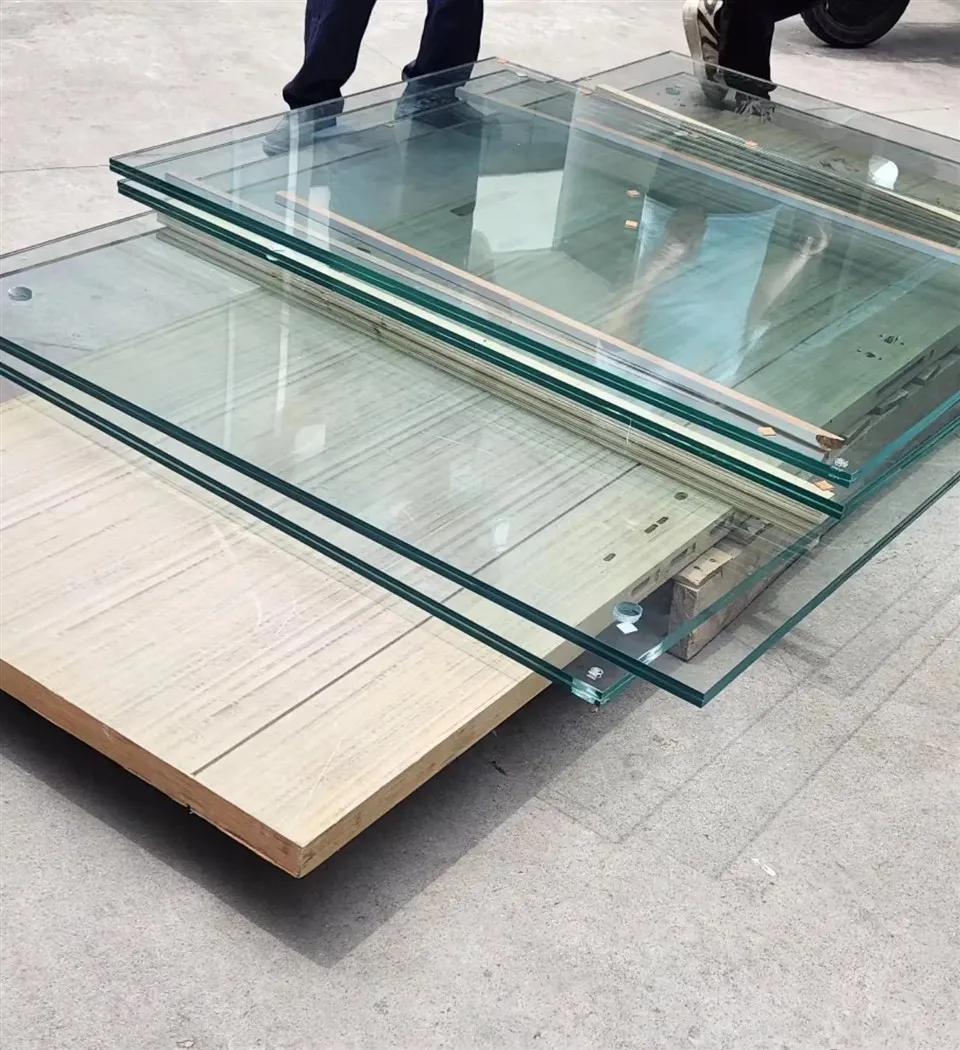 Low Iron Laminated Glass